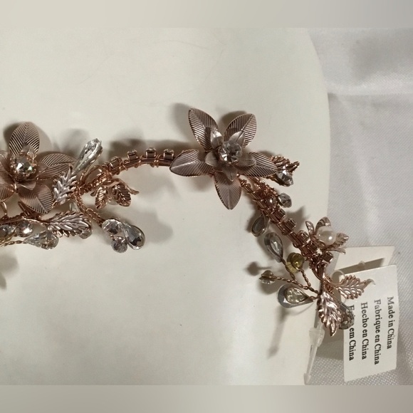 Hair Accessory.  Gold Leaf, Crystal & Rhinestone on Gold Metal Base